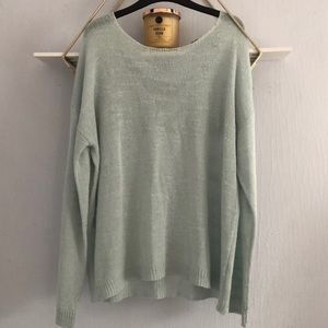 Barely worn light sweater